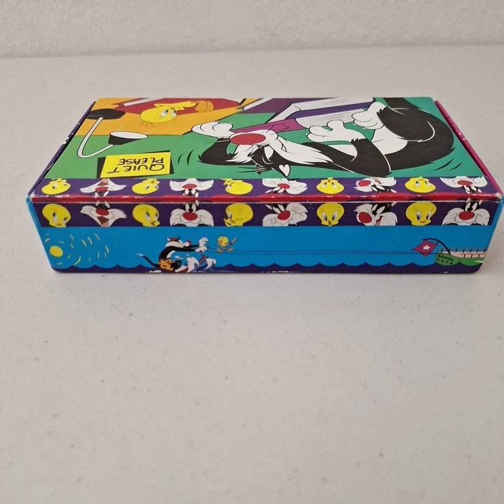 Vintage 1997 Looney Tunes Sylvester School Pencil Box Made In USA Model# 97001